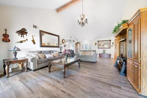 27601 Buckpasser Dr, Tehachapi, CA 93561 photo 6