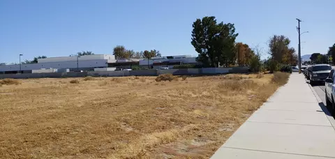 15 Th St W At Ave K8, Lancaster, CA 93534