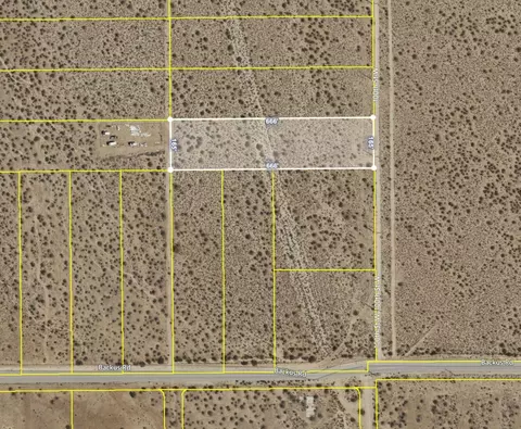 100 Th St W, Rosamond, CA 93560