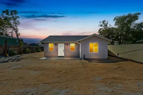 5136 Avenue L10 W, Lancaster, CA 93536