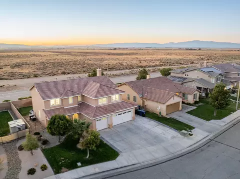 43809 Freer Way, Lancaster, CA 93536 photo 2