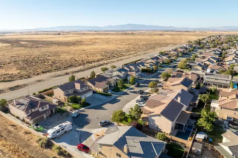 43809 Freer Way, Lancaster, CA 93536 photo 32
