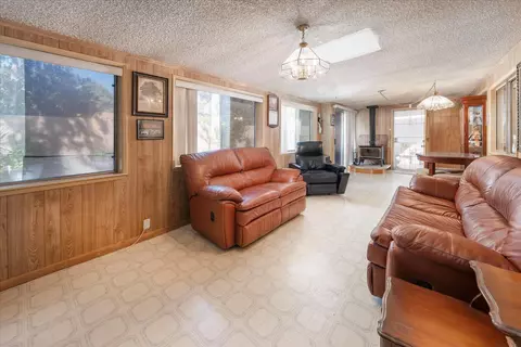 37615 29th St E, Palmdale, CA 93550 photo 13