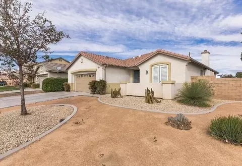 1601 Norberry St W, Lancaster, CA 93534