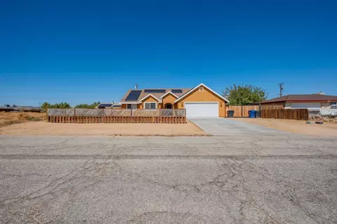 8425 Fernwood Ave, California City, CA 93505