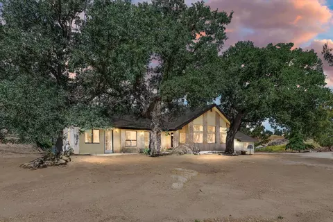 19251 Quail Dr, Tehachapi, CA 93561 photo 1