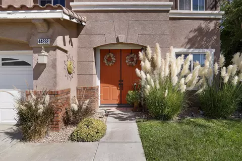 44232 Sunmist Ct, Lancaster, CA 93535 photo 2