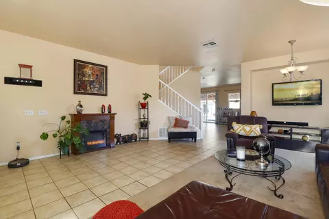 44232 Sunmist Ct, Lancaster, CA 93535 photo 5