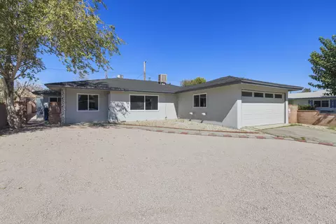 611 Ovington St E, Lancaster, CA 93535 photo 40