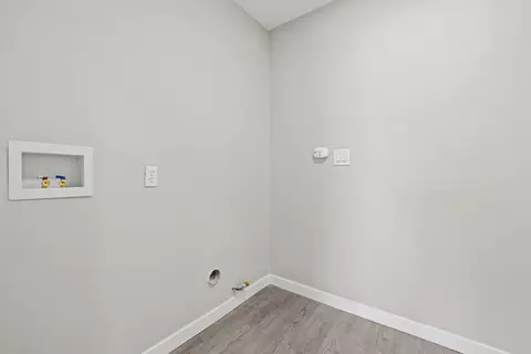 611 Ovington St E, Lancaster, CA 93535 photo 9