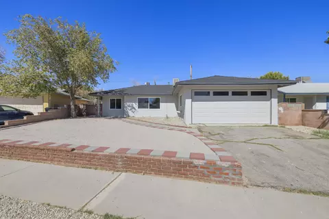 611 Ovington St E, Lancaster, CA 93535 photo 39
