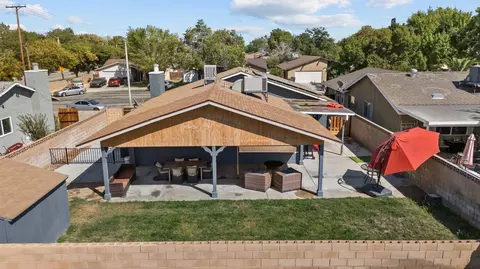 44755 Leslie Ct, Lancaster, CA 93535 photo 4