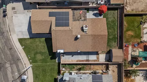 44755 Leslie Ct, Lancaster, CA 93535 photo 3