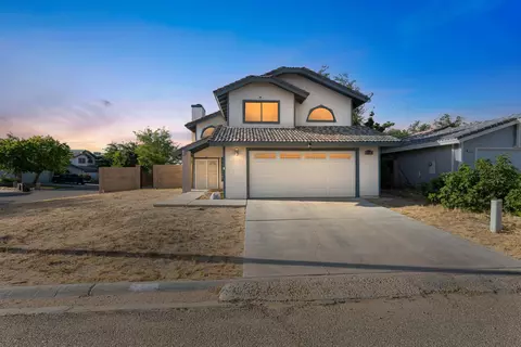 9901 Pebble Beach Dr, California City, CA 93505