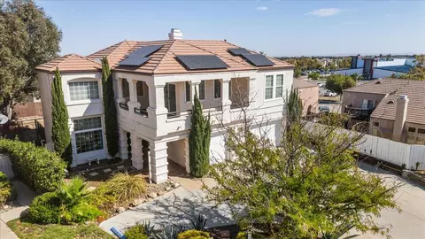 2847 Brookhurst Ct, Palmdale, CA 93551