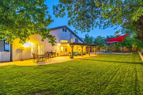 42211 Brighton St, Lancaster, CA 93536 photo 42