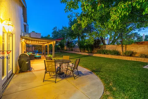 42211 Brighton St, Lancaster, CA 93536 photo 32