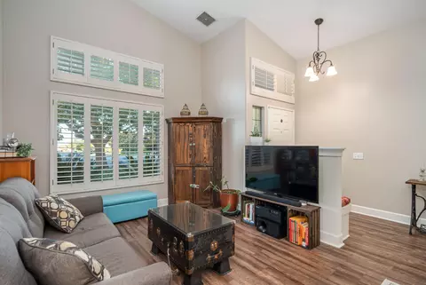 42211 Brighton St, Lancaster, CA 93536 photo 6