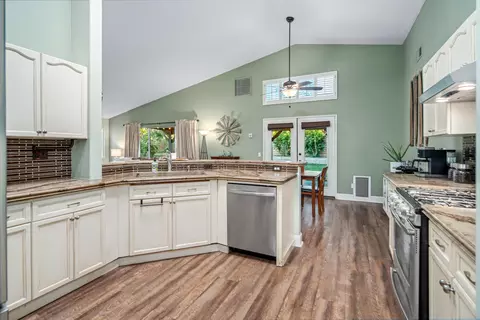 42211 Brighton St, Lancaster, CA 93536 photo 18