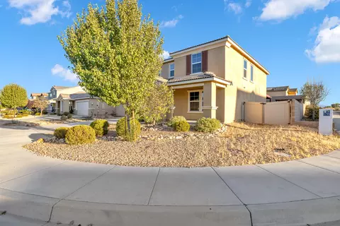 Exterior - 3526 Garnet Ln, Lancaster, CA 93535 photo 4 of 10