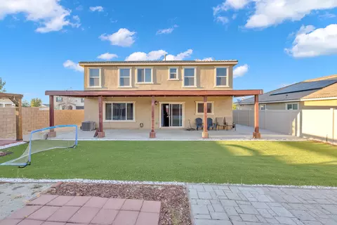 Exterior - 3526 Garnet Ln, Lancaster, CA 93535 photo 7 of 10