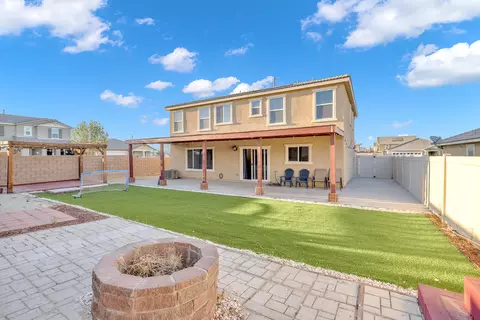 Exterior - 3526 Garnet Ln, Lancaster, CA 93535 photo 6 of 10