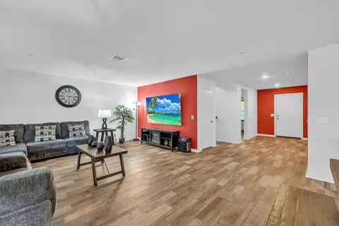 Entry Way - 3526 Garnet Ln, Lancaster, CA 93535 photo 1 of 4