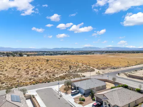 View/Area - 3526 Garnet Ln, Lancaster, CA 93535 photo 5 of 7
