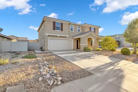 Exterior - 3526 Garnet Ln, Lancaster, CA 93535 photo 3 of 10
