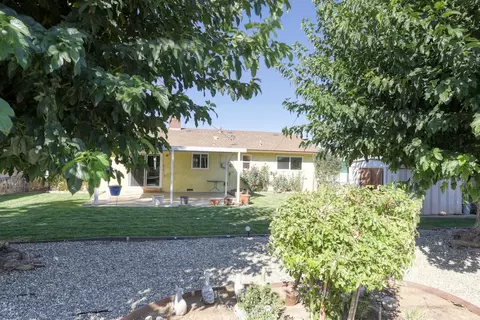 910 Golden W Ct, Tehachapi, CA 93561 photo 23