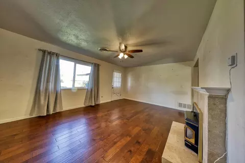 910 Golden W Ct, Tehachapi, CA 93561 photo 8