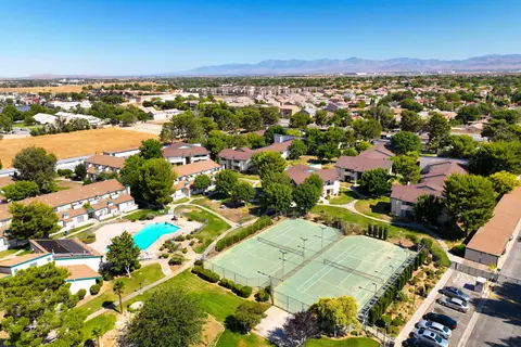 View/Area - 44460 15th St E #8, Lancaster, CA 93535 photo 1 of 1