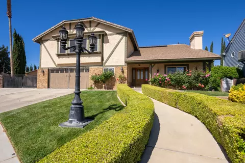 43907 Clark Ct, Lancaster, CA 93536