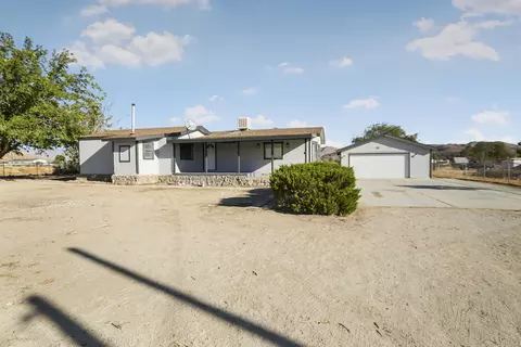 6359 Sweetser Rd, Rosamond, CA 93560