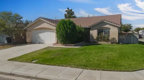 3543 Tanglewood Ave, Rosamond, CA 93560