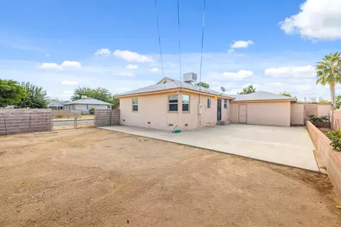 Exterior - 38702 21st St E, Palmdale, CA 93550 photo 5 of 5