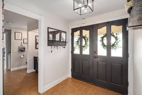 Entry Way - 42706 20th St W, Lancaster, CA 93534 photo 1 of 6