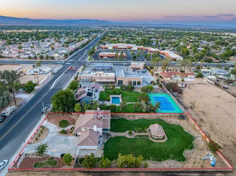 View/Area - 42706 20th St W, Lancaster, CA 93534 photo 3 of 3
