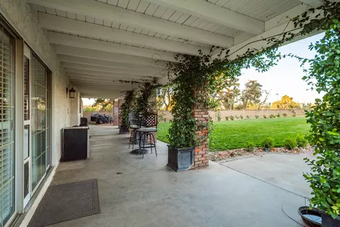 Exterior - 42706 20th St W, Lancaster, CA 93534 photo 9 of 19
