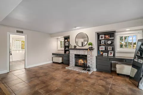 Entry Way - 42706 20th St W, Lancaster, CA 93534 photo 6 of 6