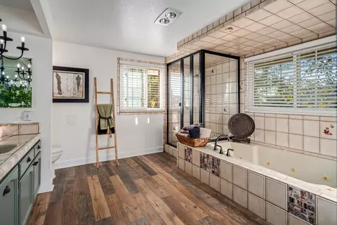 Bath - 42706 20th St W, Lancaster, CA 93534 photo 3 of 5