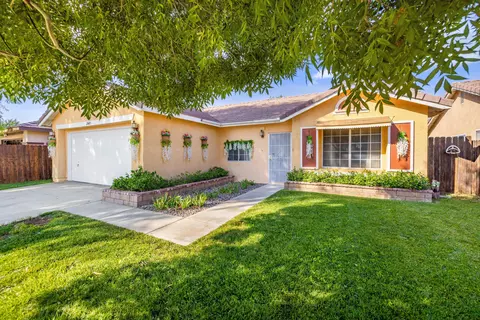 2433 Tierra Ct, Rosamond, CA 93560