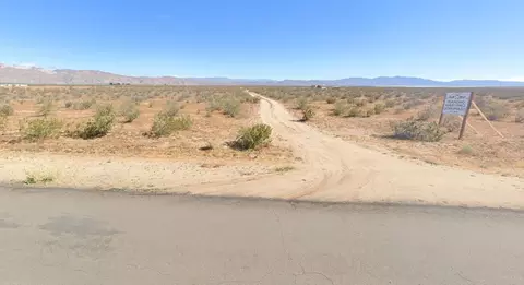 Dailey Ave, Mojave, CA 93501 photo 8
