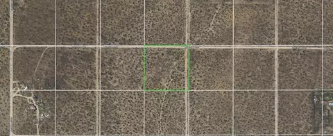 Dailey Ave, Mojave, CA 93501 photo 13