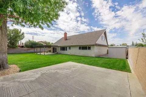 Exterior - 43630 Sugar St, Lancaster, CA 93536 photo 8 of 11
