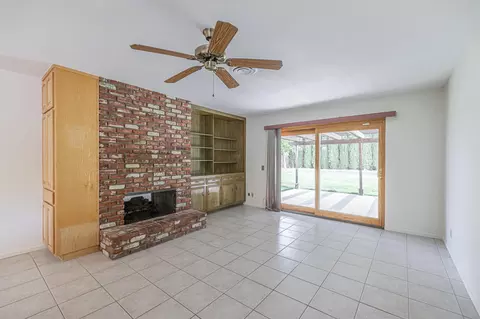 Living - 43630 Sugar St, Lancaster, CA 93536 photo 6 of 7