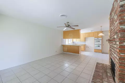 Living - 43630 Sugar St, Lancaster, CA 93536 photo 5 of 7