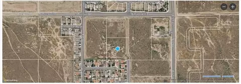 vic 18th ste avenue #H8, Lancaster, CA 93534