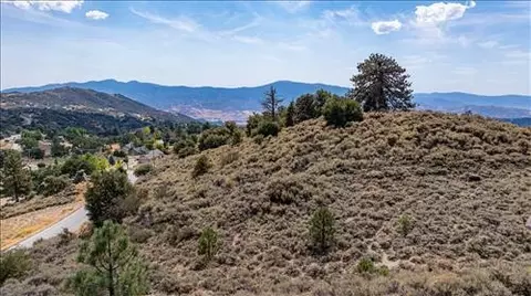 25201 Jacaranda Dr, Tehachapi, CA 93561 photo 12