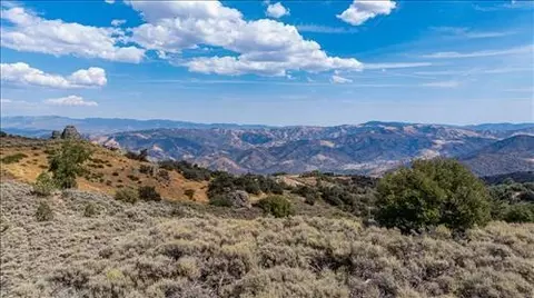 25201 Jacaranda Dr, Tehachapi, CA 93561 photo 11